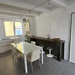 Da I No Apartment *